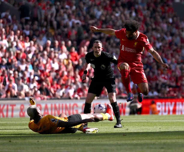 于其中场的 于其中场的